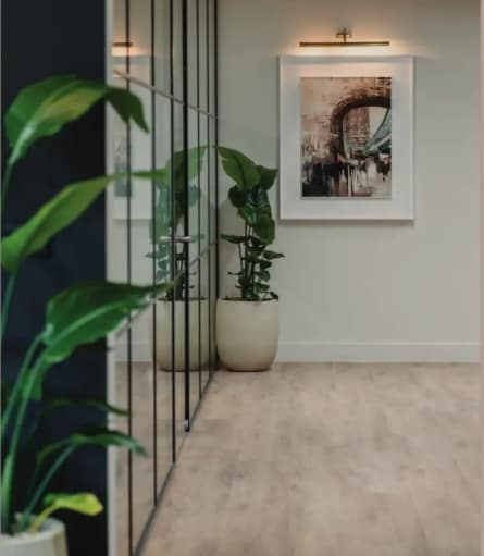Victoria St, St Albans for lease Interior Photo- Image 1 of 9