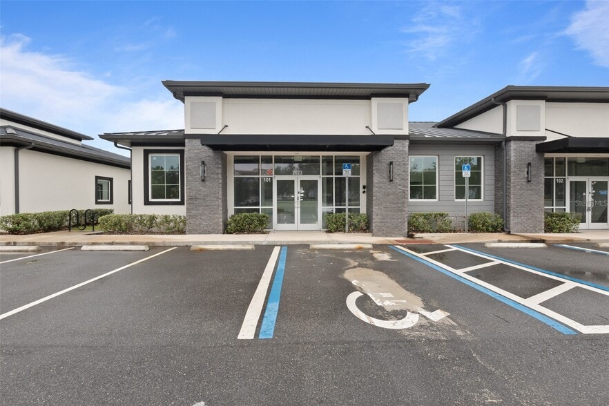 2623 S US Highway 27, Clermont, FL à louer - Photo du bâtiment - Image 2 de 9