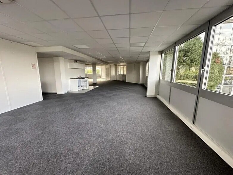 5 Avenue Albert Durand, Blagnac for lease - Interior Photo - Image 3 of 11