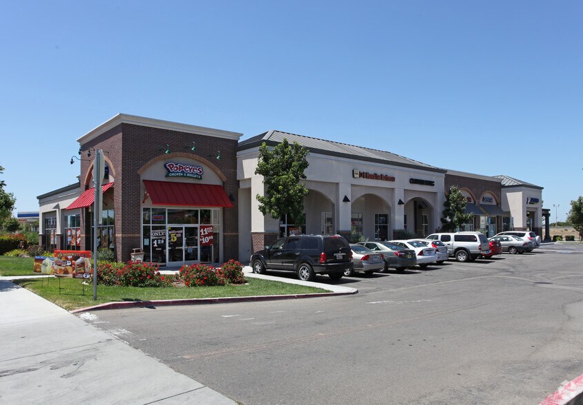 2231-2271 W Grant Line Rd, Tracy, CA à louer - Photo principale - Image 3 de 4