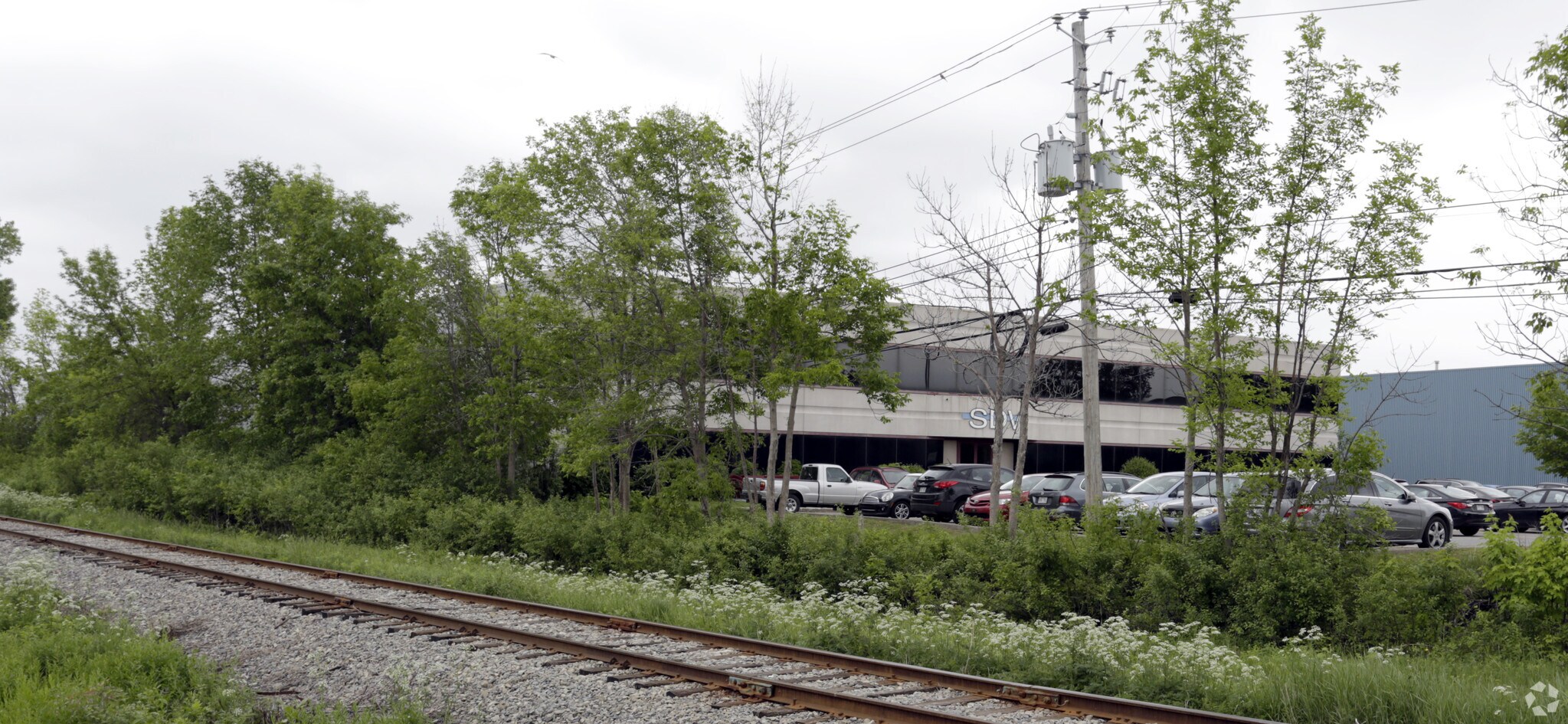 3333 Rue Douglas-B.-Floreani, Montréal, QC à vendre Photo du bâtiment- Image 1 de 1