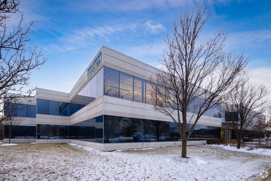 2610 Lake Cook Rd, Riverwoods, IL à louer - Photo du bâtiment - Image 1 de 4