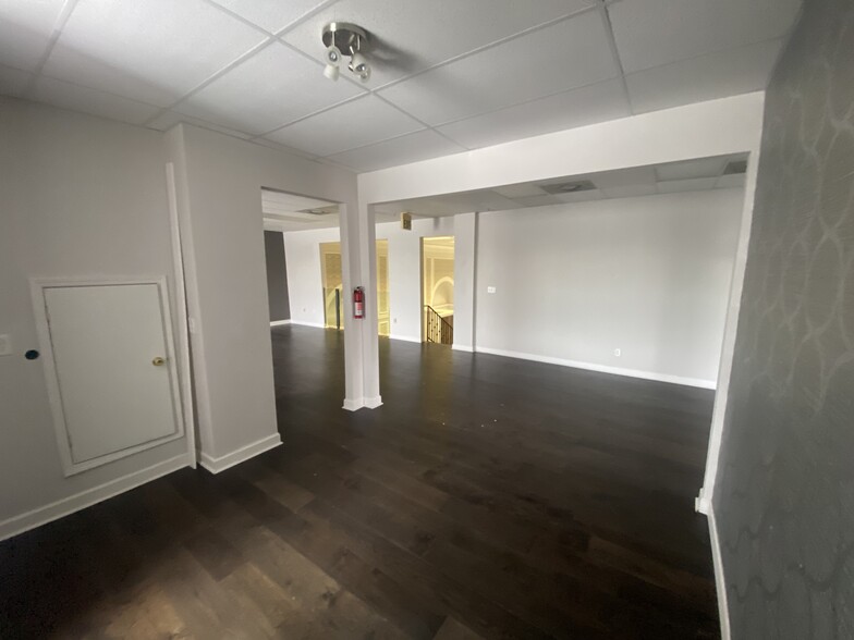 1779-1789 Kirby Pky, Germantown, TN for lease - Interior Photo - Image 3 of 14