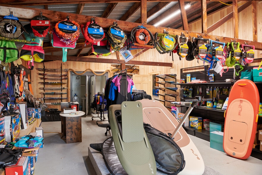 1881 Pilot Knob Rd, Kattskill Bay, NY for sale - Building Photo - Image 3 of 30