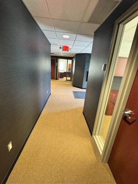 650 Dodge Ave NW, Elk River, MN à louer - Photo du bâtiment - Image 3 de 10