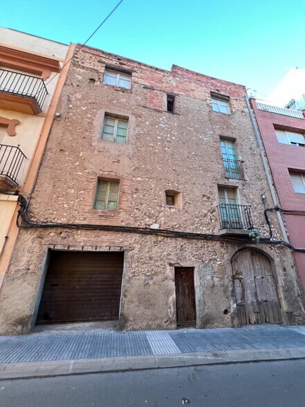 Multifamily in Constantí, Tarragona for sale - Building Photo - Image 1 of 7
