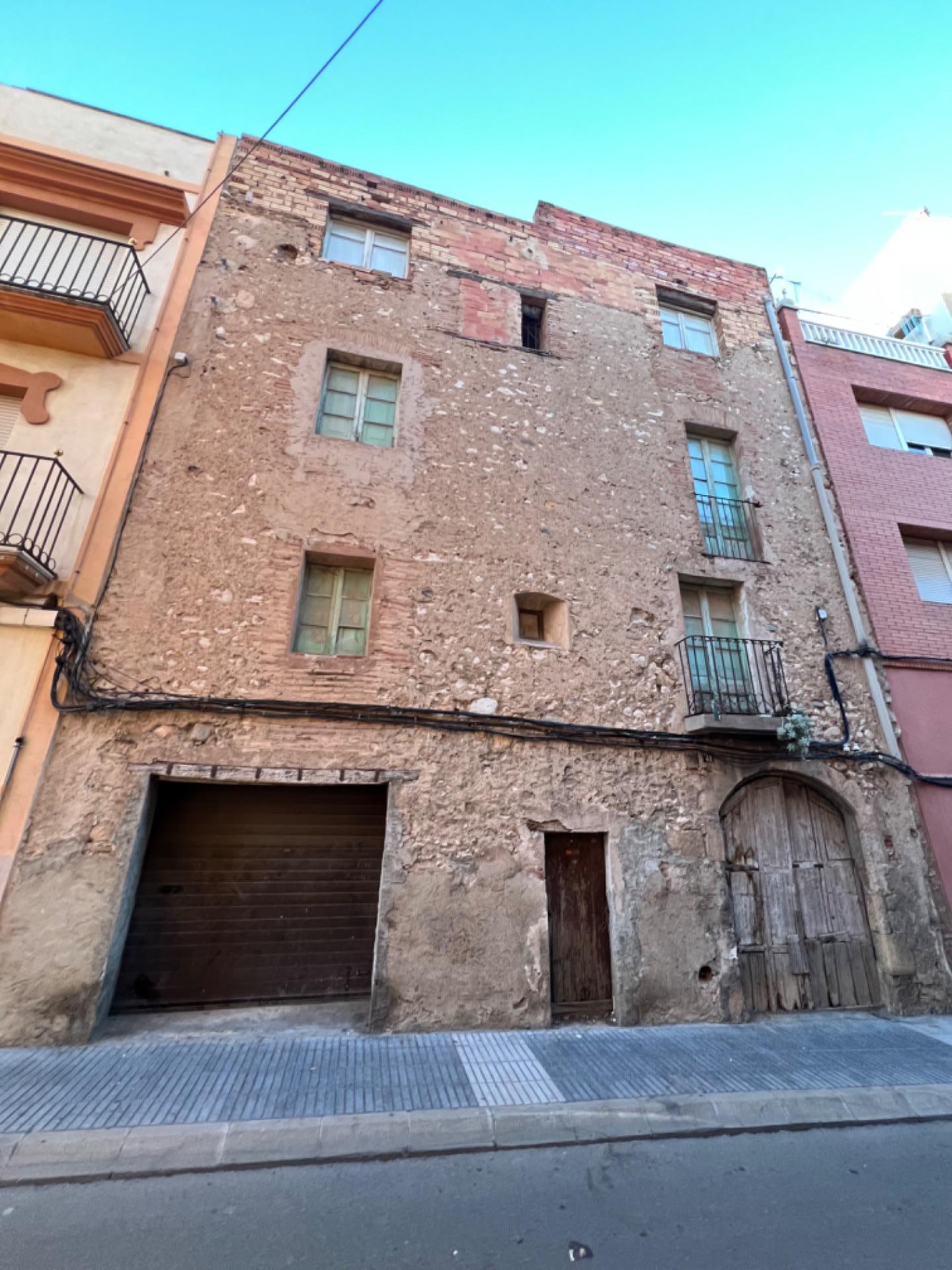 Immeuble residentiel dans Constantí, Tarragona à vendre Photo du bâtiment- Image 1 de 8