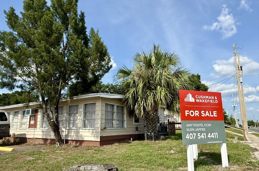 Versatile Opportunity on Michigan St. portfolio of 2 properties for sale on LoopNet.ca - Building Photo - Image 3 of 8