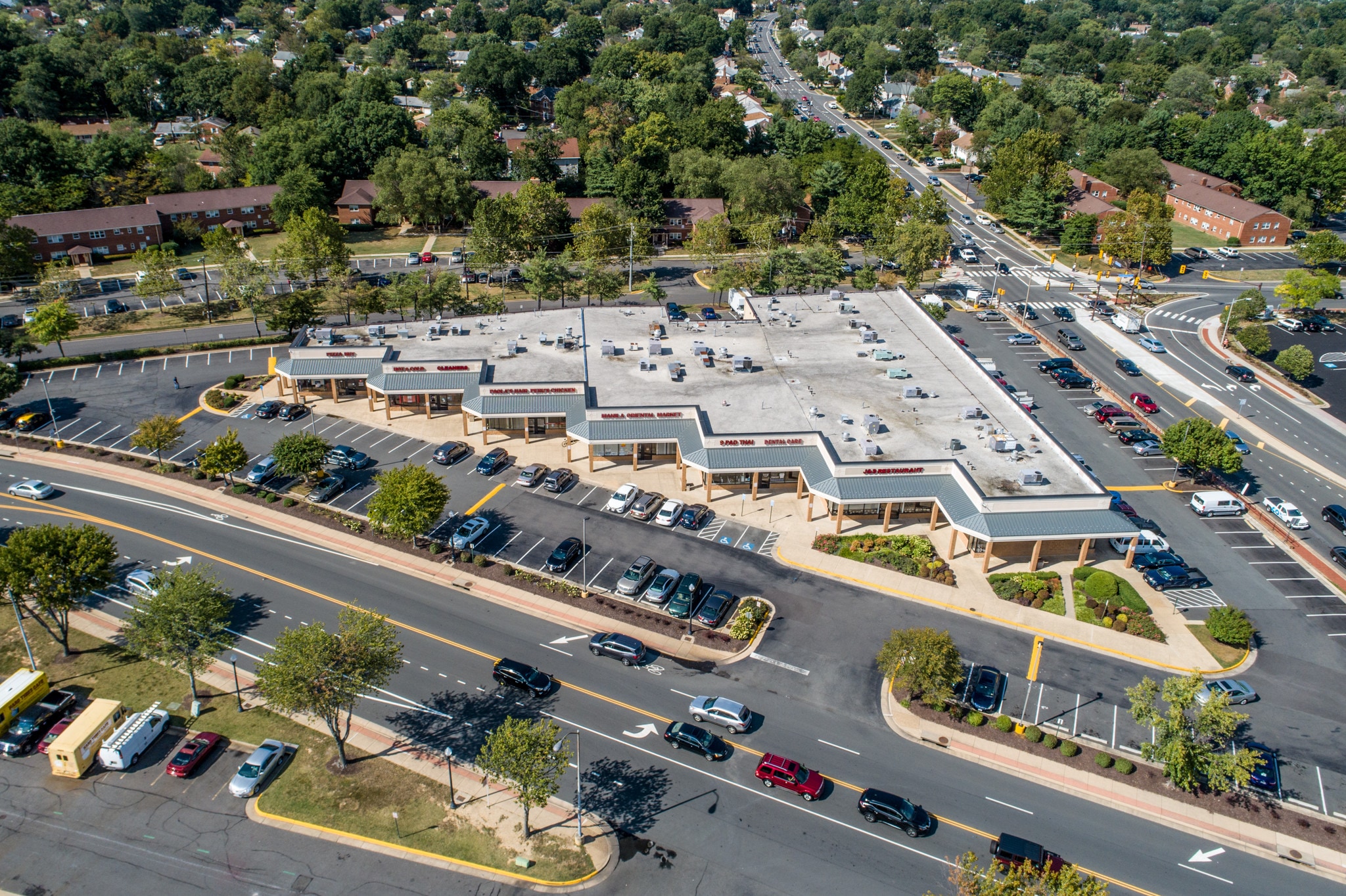 7000-7034 Commerce St, Springfield, VA for lease Building Photo- Image 1 of 24