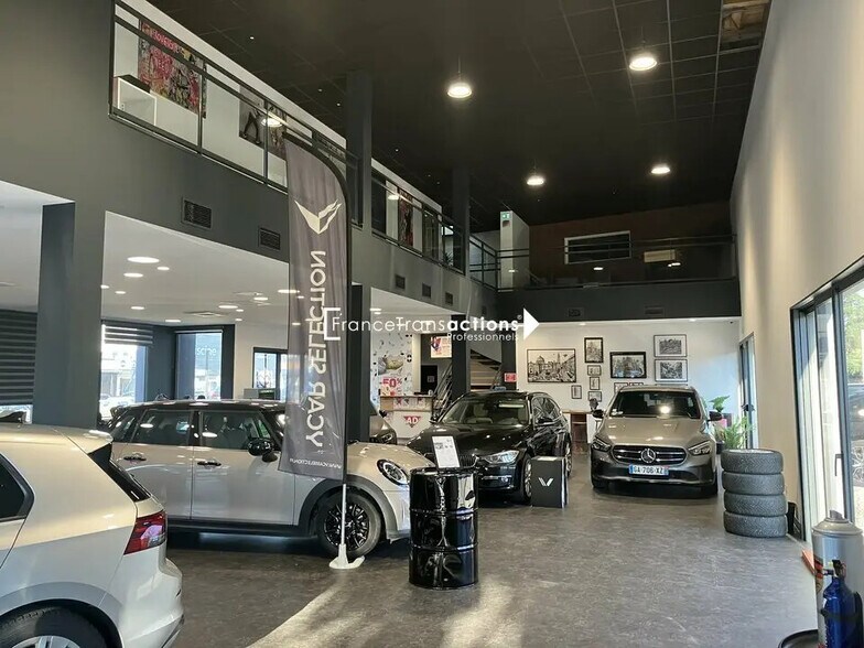 Retail in Balma for lease - Interior Photo - Image 1 of 5