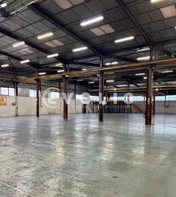 4 Rue Des Alpes, Vaulx-en-Velin for lease Building Photo- Image 1 of 11