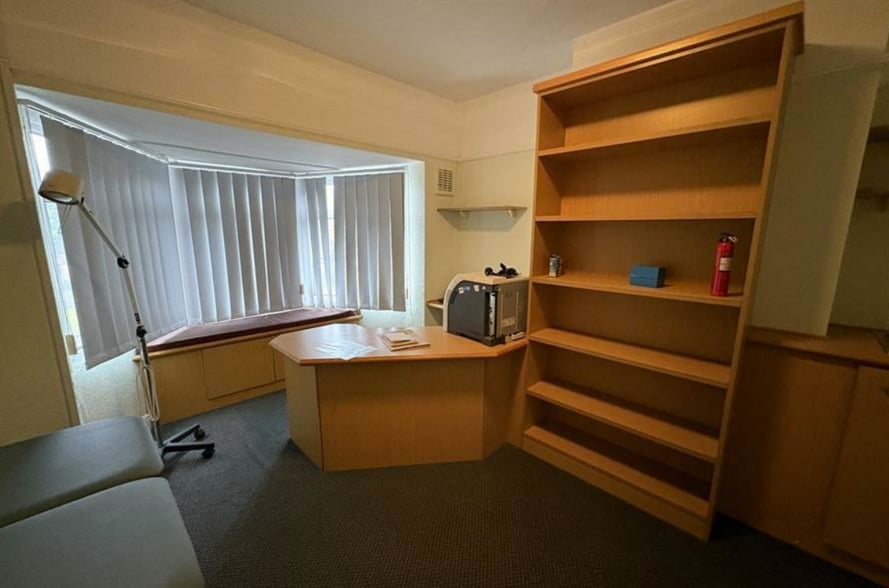464 Hagley Rd W, Oldbury for sale - Interior Photo - Image 3 of 6