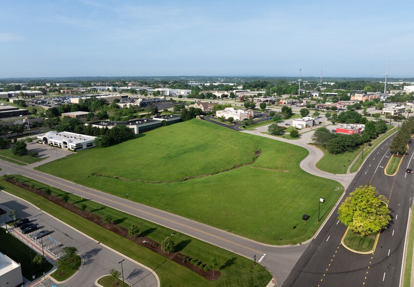 Bluegrass Parkway & Campus Pl, Louisville, KY for sale - Building Photo - Image 3 of 3