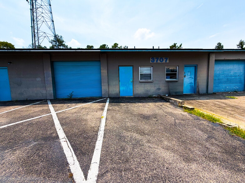 3707 SW 42nd Ave, Gainesville, FL for lease - Building Photo - Image 2 of 11