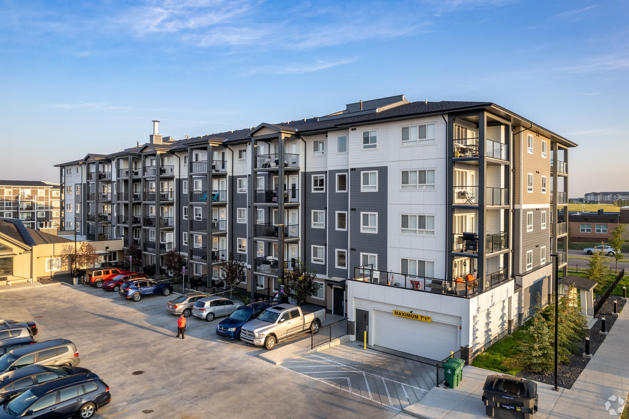 171 Skyview Bay NE, Calgary, AB for sale Primary Photo- Image 1 of 1