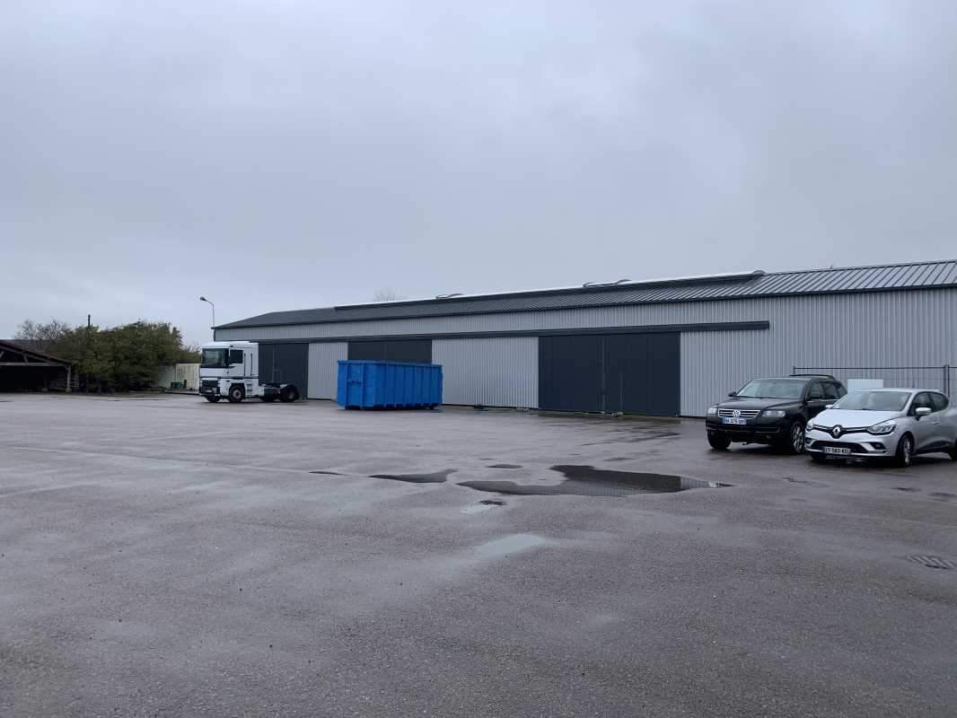 Flex in Tancarville for lease Building Photo- Image 1 of 3