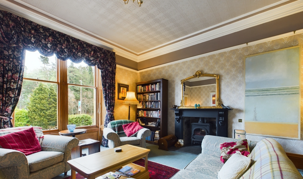 Woodlands Ter, Grantown On Spey for sale - Interior Photo - Image 2 of 13