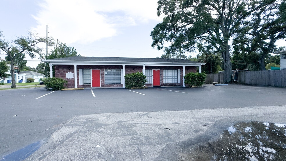 3612 5th Ave N, Saint Petersburg, FL à louer - Photo du bâtiment - Image 1 de 17
