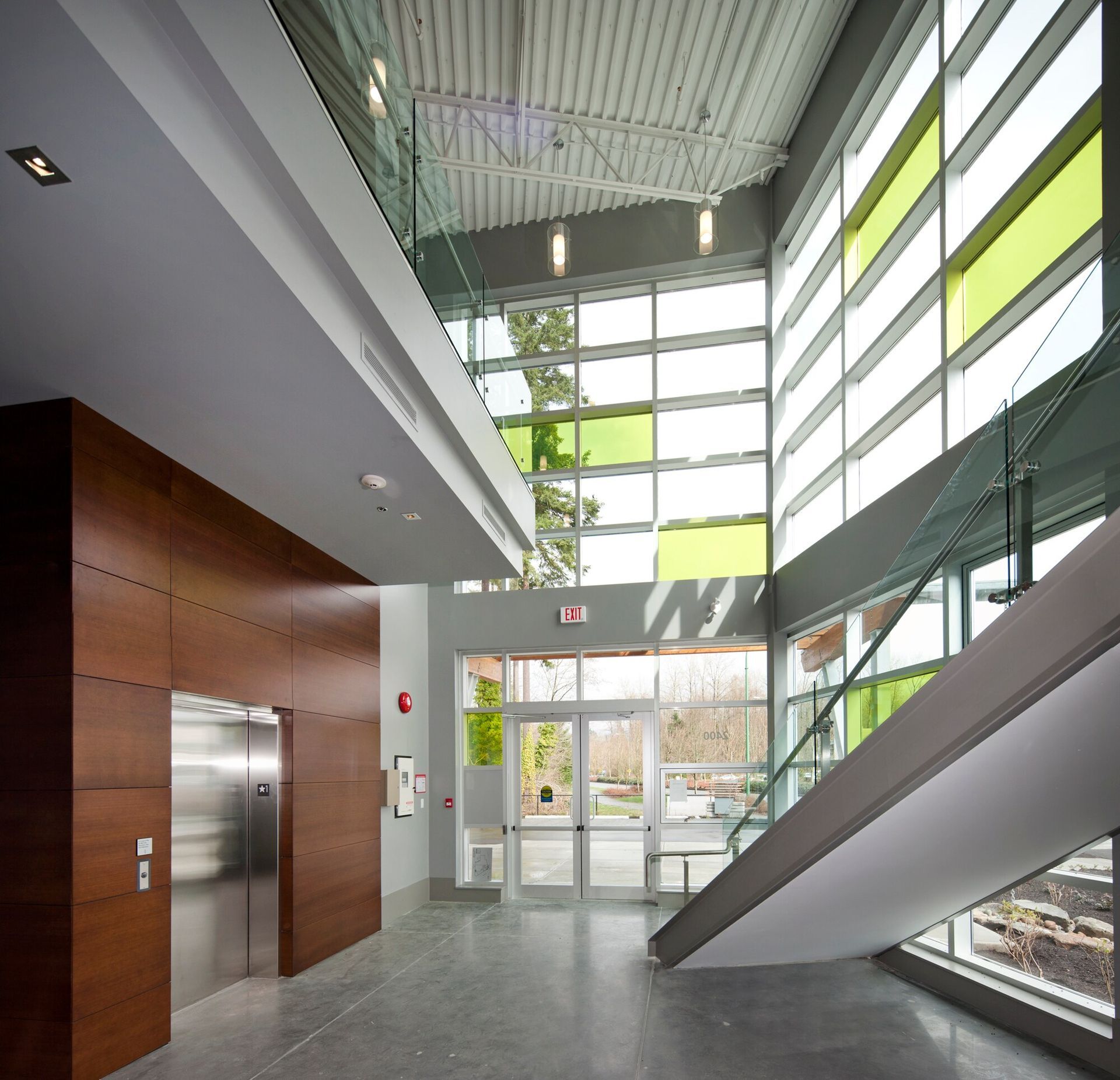 2400 Dollarton Hwy, North Vancouver, BC for lease Interior Photo- Image 1 of 3