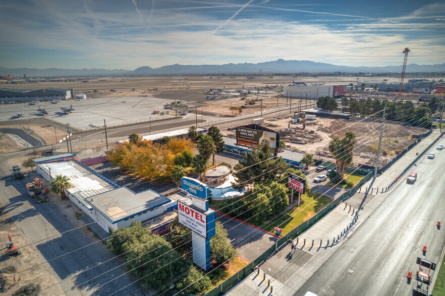 4605 S Las Vegas Blvd, Las Vegas, NV à vendre - Photo du bâtiment - Image 2 de 6