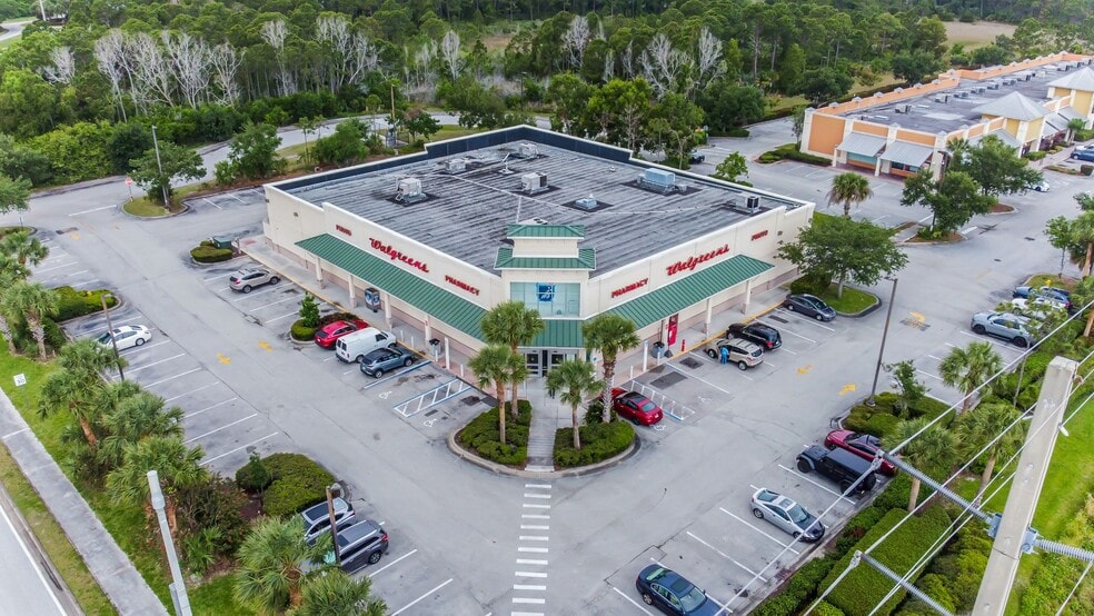 4420 NW Federal Hwy, Jensen Beach, FL à vendre - Photo du bâtiment - Image 3 de 4