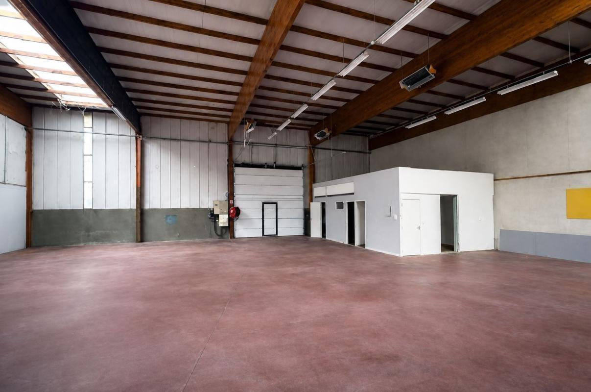 Industrial in Lille for lease Interior Photo- Image 1 of 5
