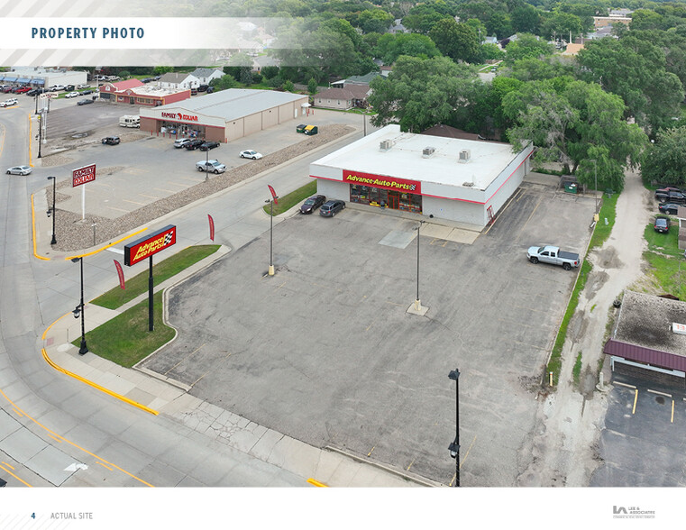 1700 Dakota Ave, South Sioux City, NE for sale - Building Photo - Image 3 of 9