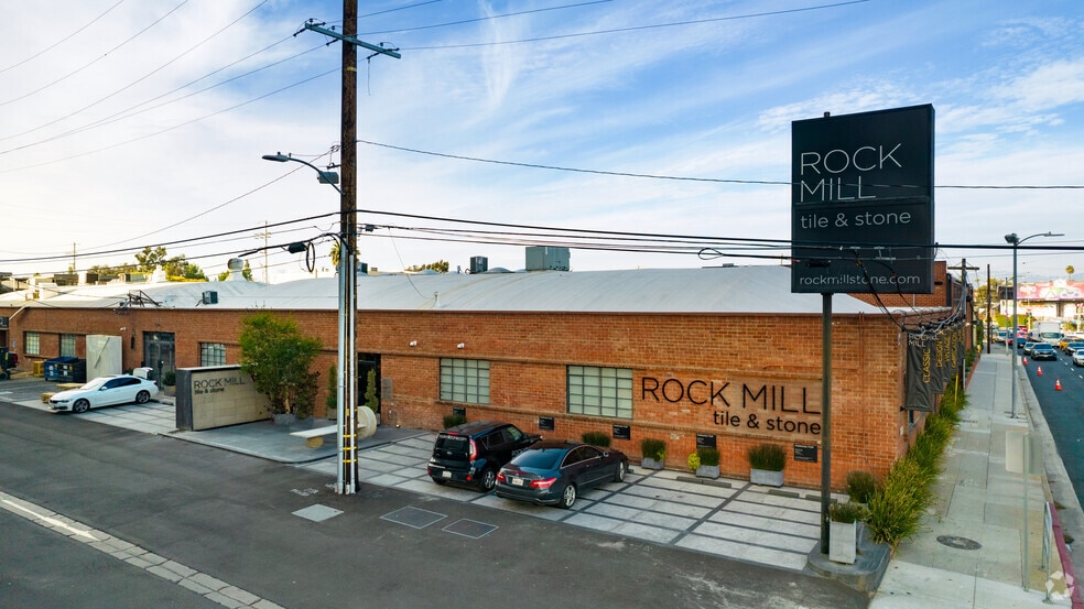 3221-3223 S La Cienega Blvd, Los Angeles, CA for lease - Building Photo - Image 1 of 9