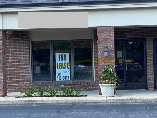 252 E Carmel Dr, Carmel, IN for lease - Building Photo - Image 3 of 3