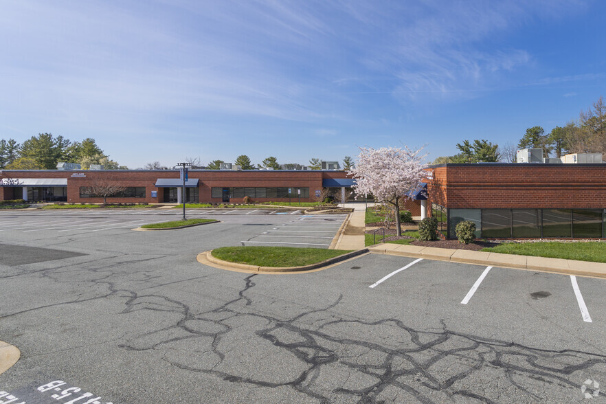 4451-4485 Nicole Dr, Lanham, MD for lease - Building Photo - Image 2 of 5