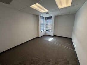 15200 E Girard Ave, Aurora, CO for lease Interior Photo- Image 2 of 5
