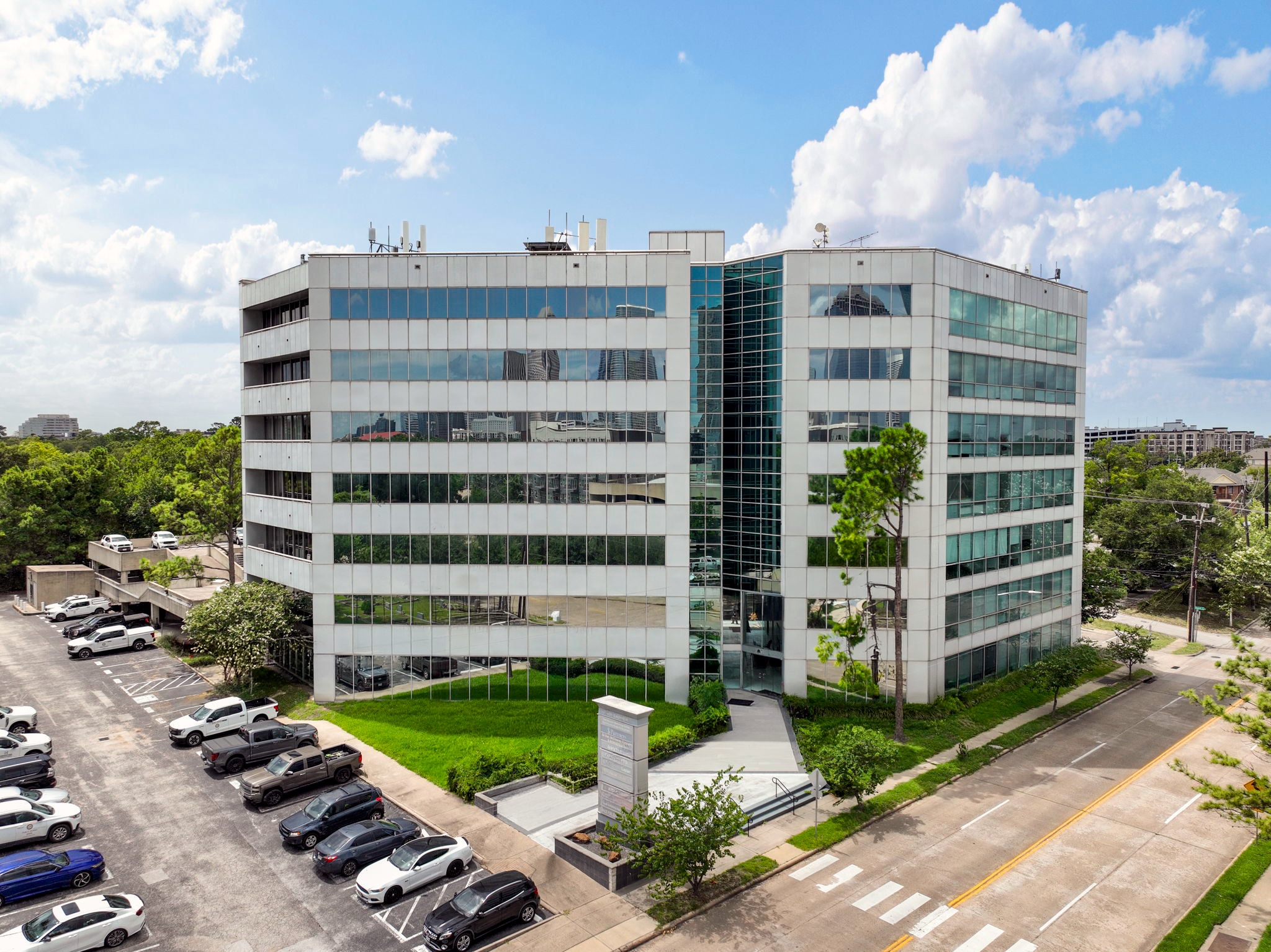 601 Sawyer St, Houston, TX for sale Building Photo- Image 1 of 14