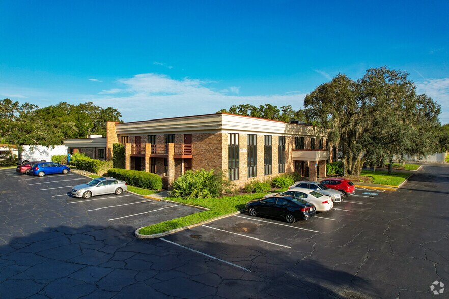 10320 N 56th St, Temple Terrace, FL à louer - Photo du bâtiment - Image 2 de 24