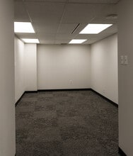 214 W Texas Ave, Midland, TX à louer Photo intérieure- Image 2 de 6