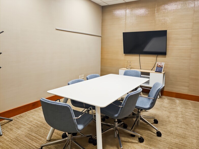 318 1st Ave SW, Rochester, MN à louer - Hall d’entrée - Image 2 de 15