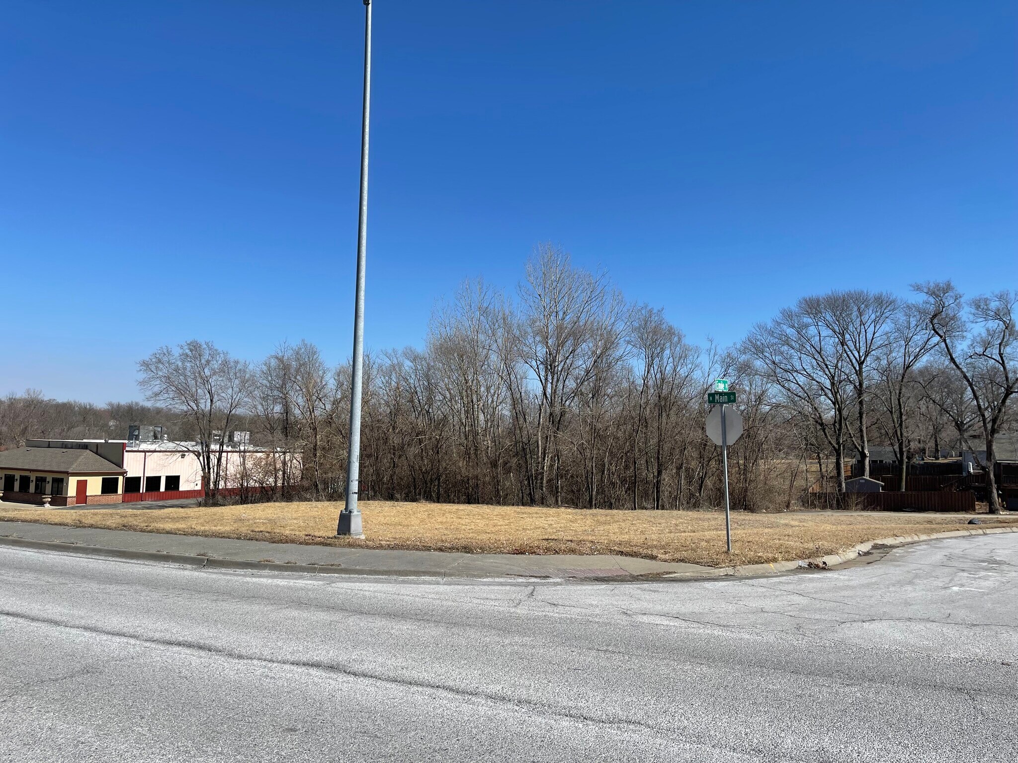 706 N Main St, Lansing, KS for sale Building Photo- Image 1 of 5