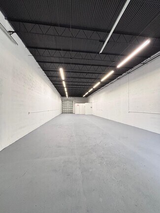 Plus de détails pour 1225 S Dixie Hwy, Pompano Beach, FL - Industriel à louer