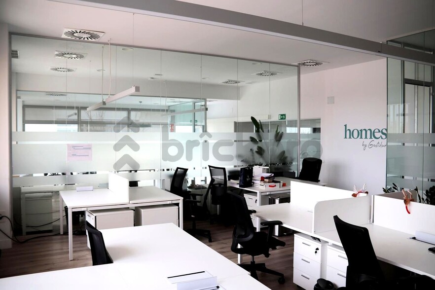 Office in Madrid, Madrid for lease - Interior Photo - Image 3 of 9