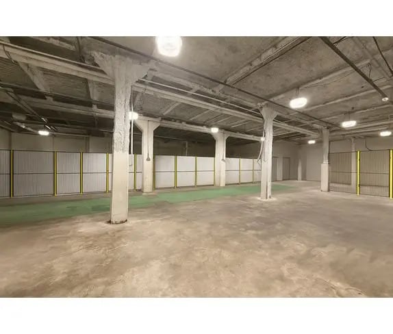 Industriel dans Paris à louer - Photo intérieure - Image 2 de 6