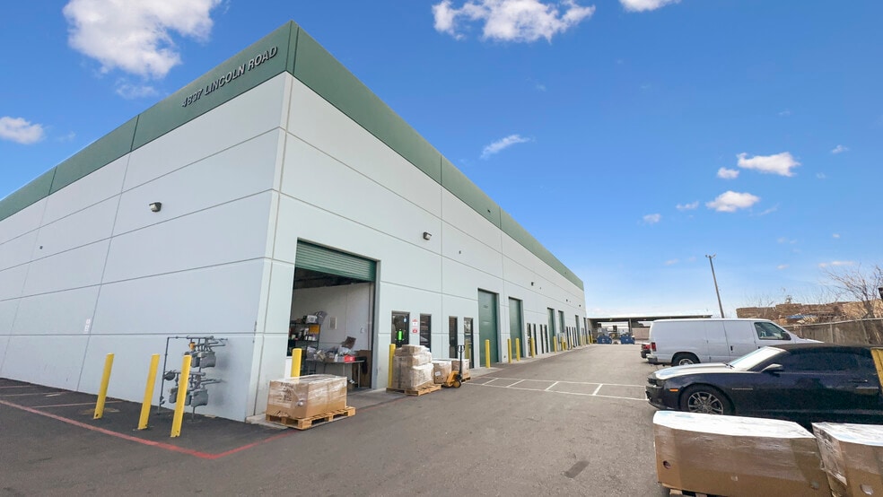 4837 Lincoln Rd, North Las Vegas, NV for lease - Building Photo - Image 2 of 2