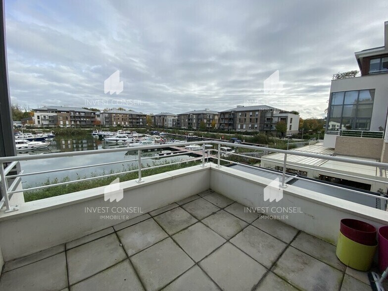 4 Mail Du Pavillon, L'Isle-Adam for lease - Building Photo - Image 3 of 8