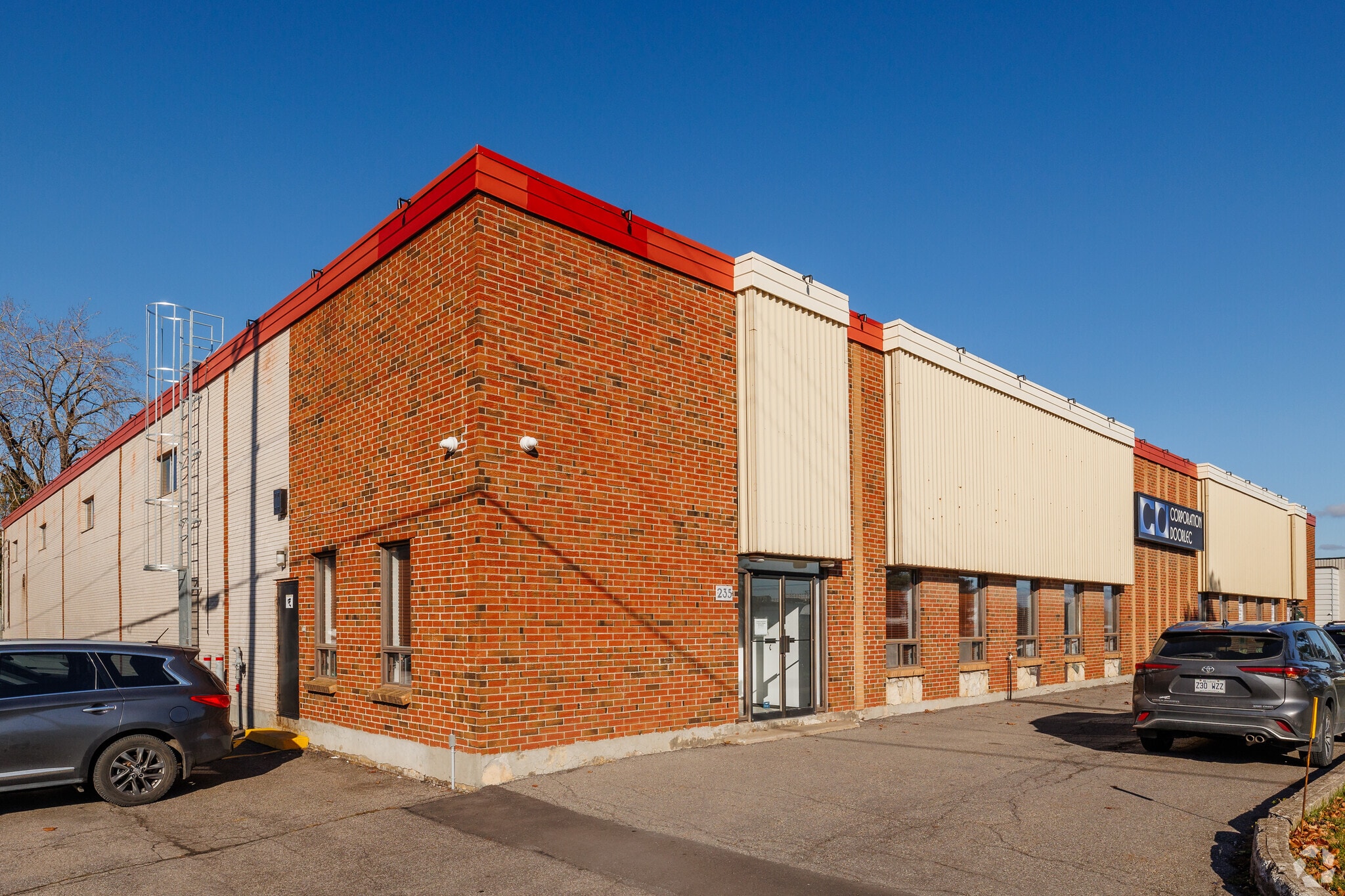 233 Ave Labrosse, Dollard-des-Ormeaux, QC for sale Primary Photo- Image 1 of 1