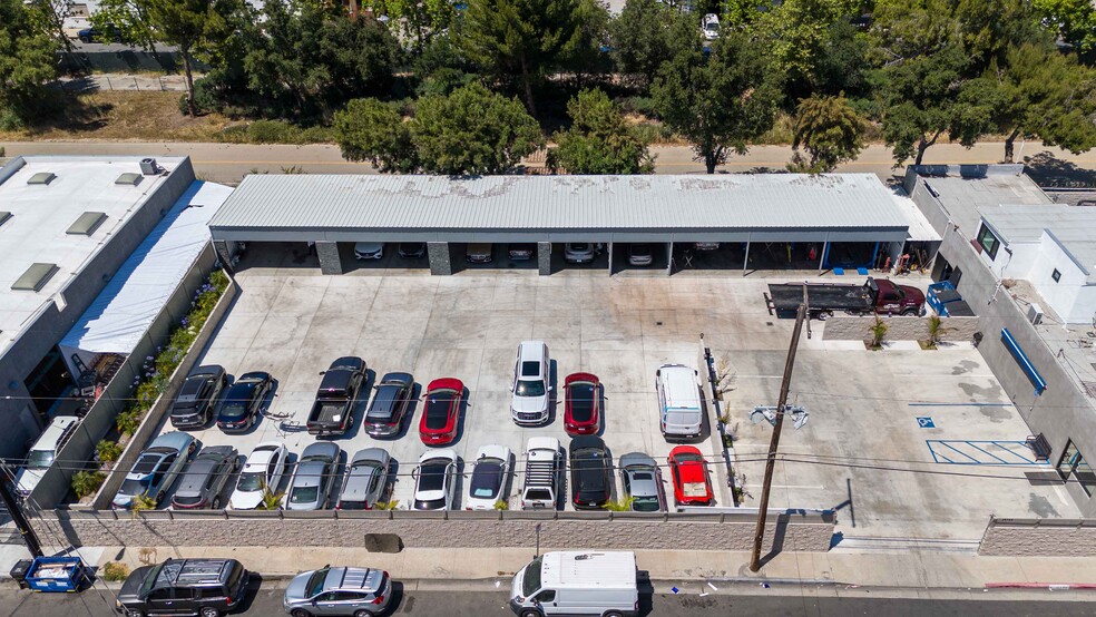 14723 Aetna St, Van Nuys, CA for sale - Building Photo - Image 2 of 23