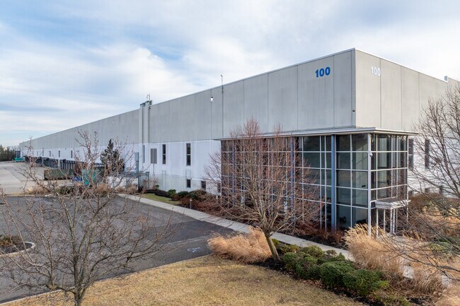 Plus de détails pour 100 Liberty Way, Cranbury, NJ - Industriel à louer