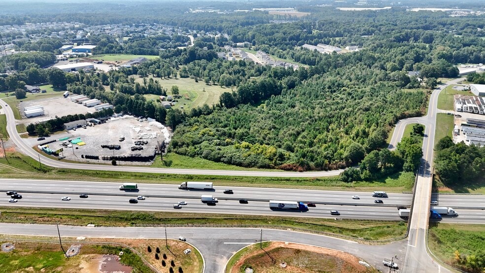 202 E Victor Hill Rd, Duncan, SC for sale - Building Photo - Image 3 of 7