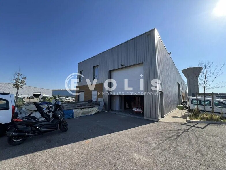 8 Impasse Du 24 Août 1944, Corbas for lease - Building Photo - Image 2 of 54