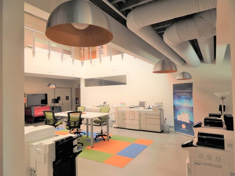 4863 Shawline St, San Diego, CA for lease - Interior Photo - Image 2 of 9