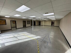 4600 W St, Lincoln, NE for lease Interior Photo- Image 2 of 9