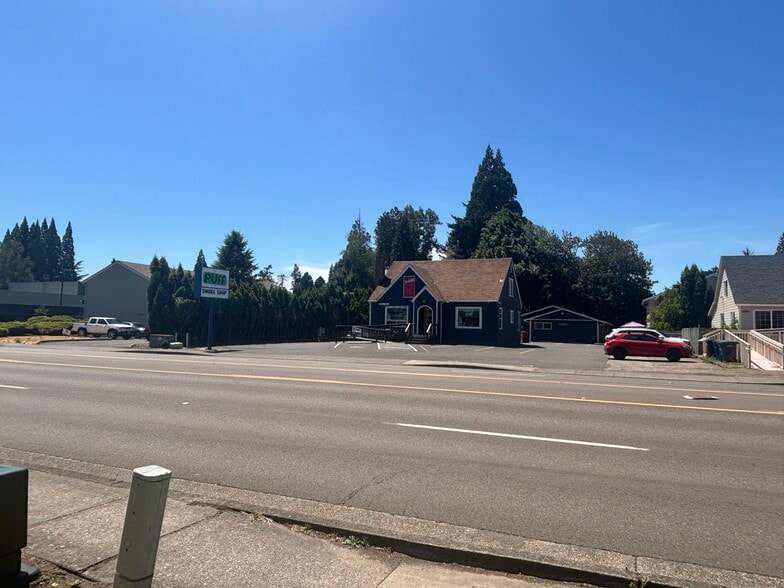 4131 River Rd N, Salem, OR for lease - Building Photo - Image 2 of 14