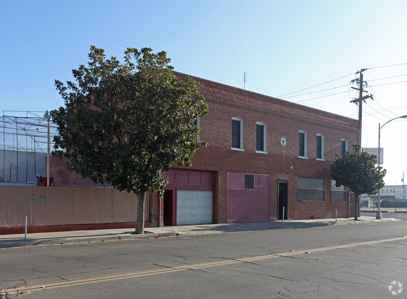 1102 F St, Fresno, CA for lease - Building Photo - Image 2 of 54